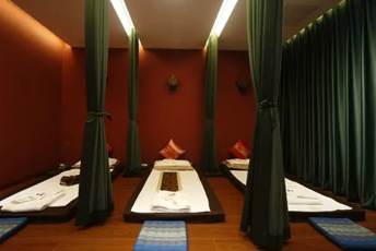 天津河西区泰式按摩的被动瑜伽：当身体被折叠成诗